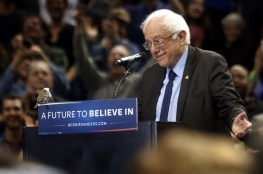 Bernie-Sanders-and-bird-670x421