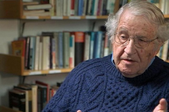 noam-chomsky-l-interview-qui-denonc